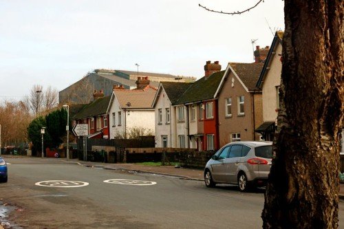 'I don't want to open the windows' Life on the Cardiff street where a mysterious dust is 'always falling'